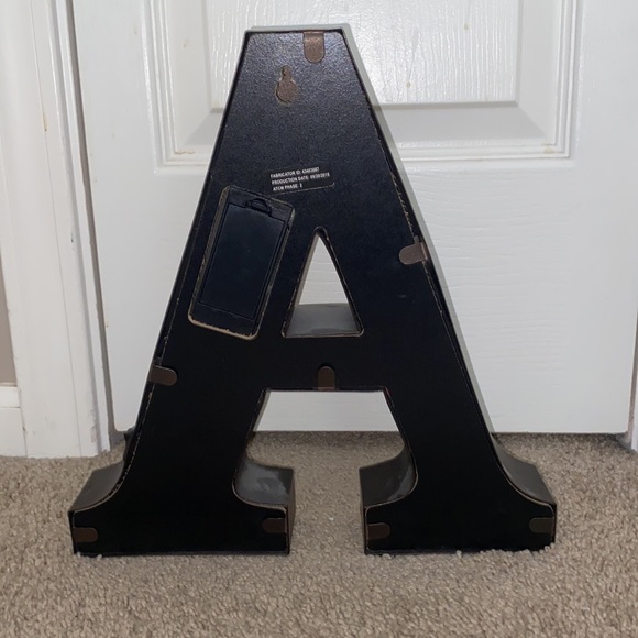 Decor - Picture 2 of 2